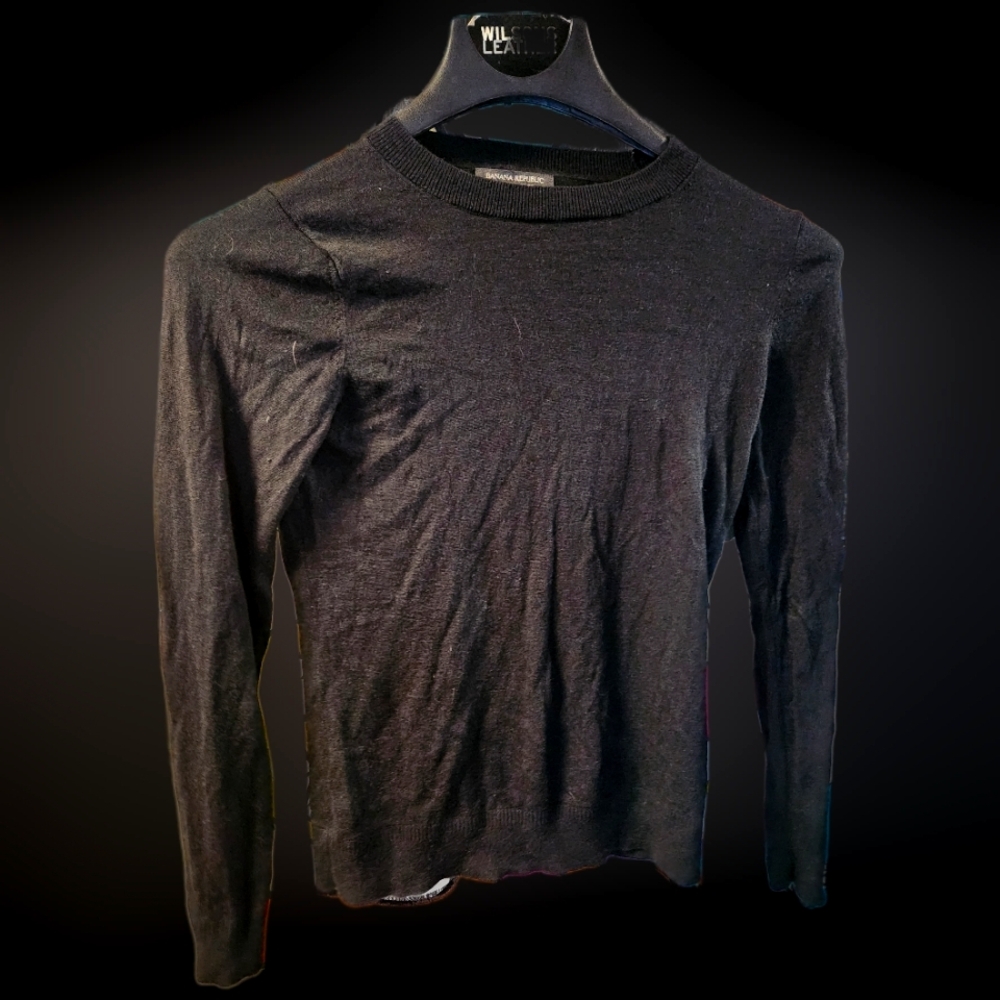 Banana Republic Black Long Sleeve Tee